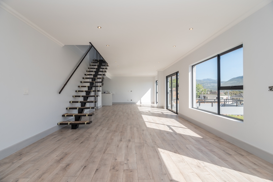 4 Bedroom Property for Sale in Fish Hoek Western Cape